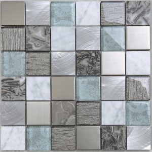 Telha de mosaico de vidro de mármore misturada do projeto metal de alumínio o mais atrasado para paredes de Backsplash da cozinha
